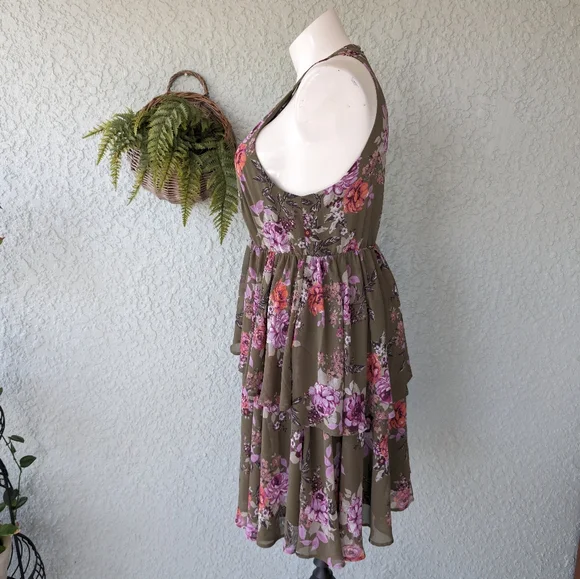 Torrid tiered floral dress size 1xl - Picture 7 of 8